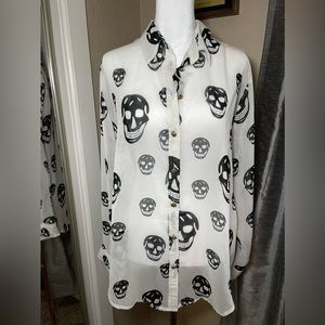 Mesh skull button down